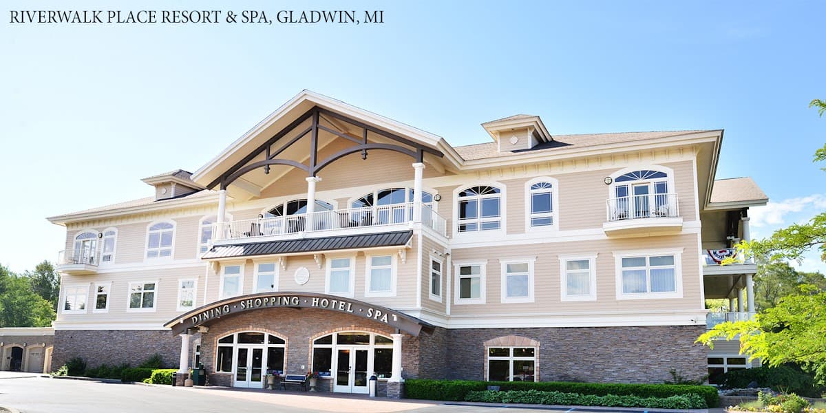 Riverwalk Place, Hotel in Gladwin