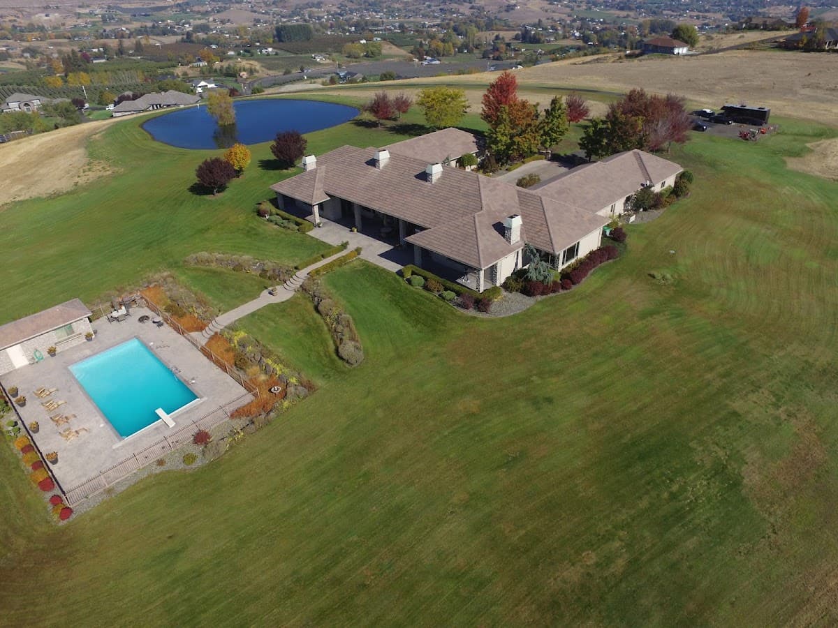Chateau Valhalla, Bed & Breakfast in Selah