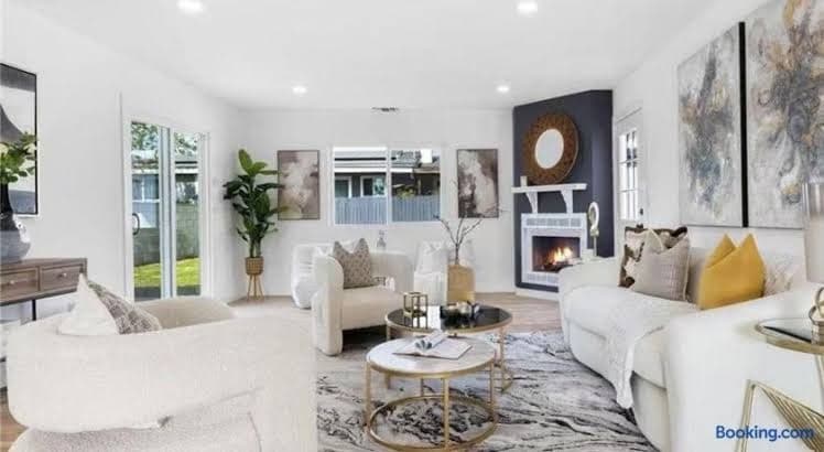 cozy house 4 bedrooms 2 baths - Entire Place, Holiday Home in Citrus