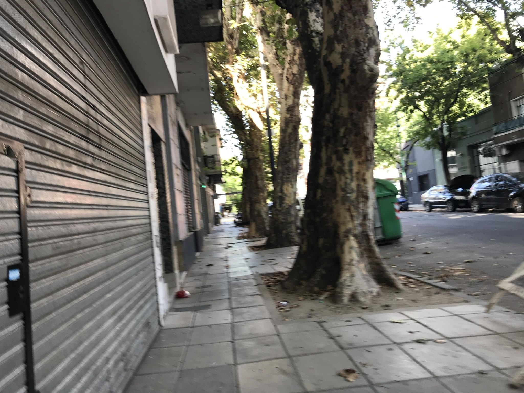 Street view near Syrah, Colegiales — © miguel_andrade (CC BY-SA · Mapillary)