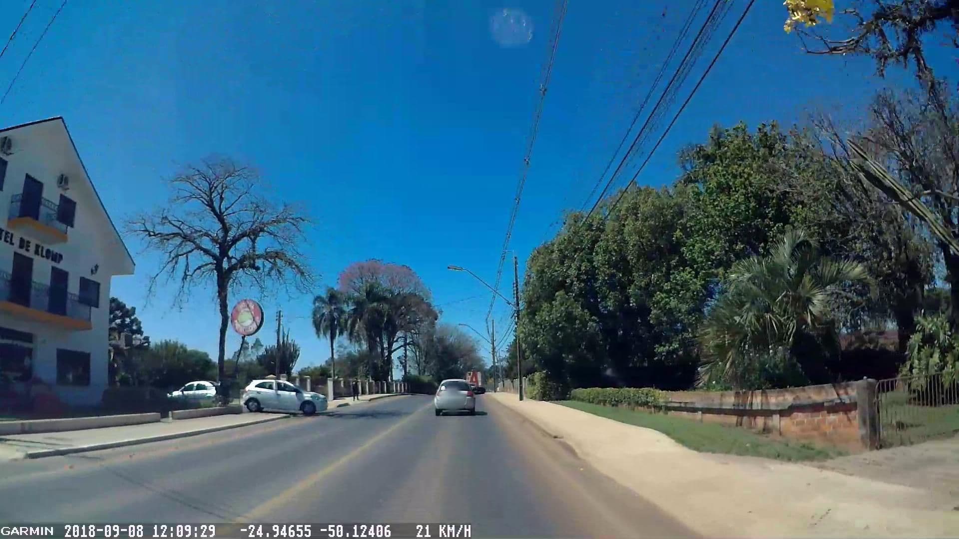 Street view near Hotel de Klomp, Carambeí — © tomio (CC BY-SA · Mapillary)