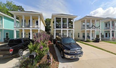 Why pay downtown hotel prices?, Holiday Home in Pensacola