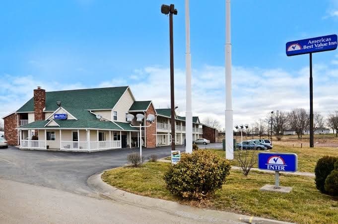 Residential Suites Blue Springs by Hotel O I 70, Hotel in Grain Valley