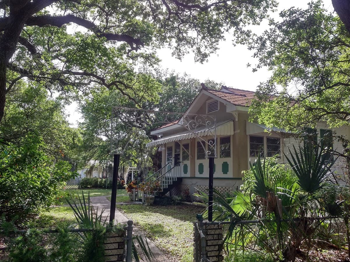 Landry House Bed & Breakfast, Bed & Breakfast in Grand Isle