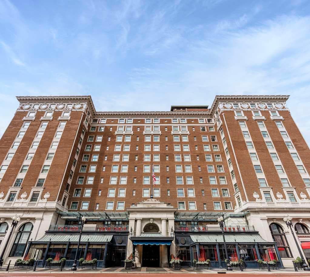 Amway Grand Plaza, Curio Collection by Hilton, Hotel in Grand Rapids