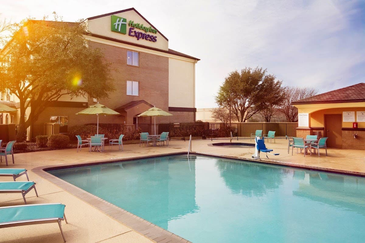 Holiday Inn Express & Suites DFW Airport - Grapevine by IHG, Hotel in Grapevine