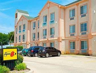 Super 8 by Wyndham Irving/DFW Apt/North, Hotel in Coppell