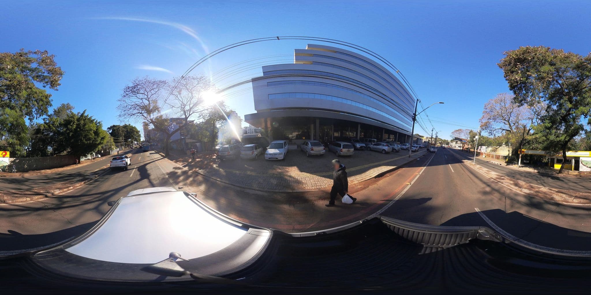 Street view near Selina, Foz do Iguaçu — © kelvyndemelo (CC BY-SA · Mapillary)