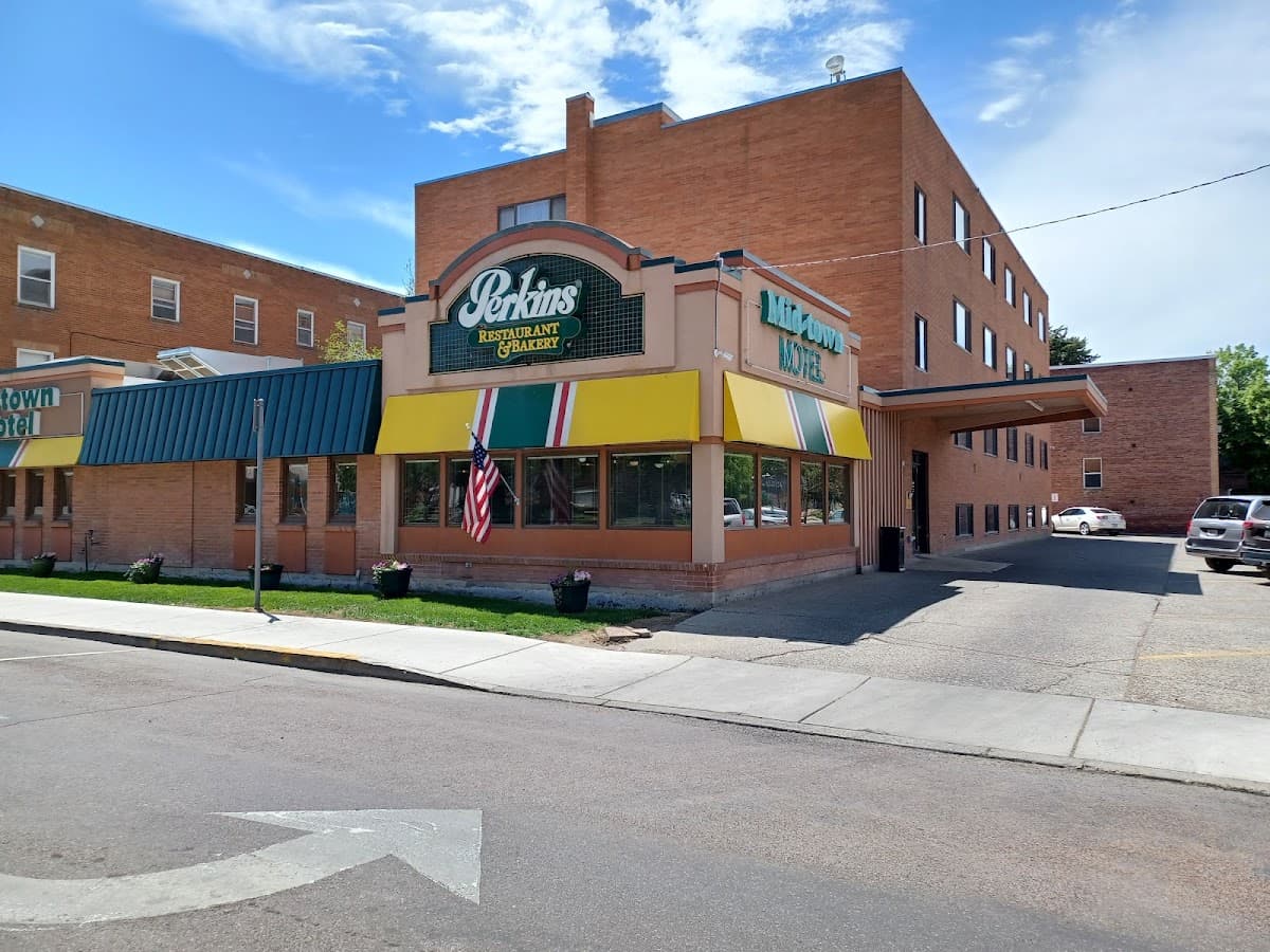 First Journeys, Hotel in Great Falls