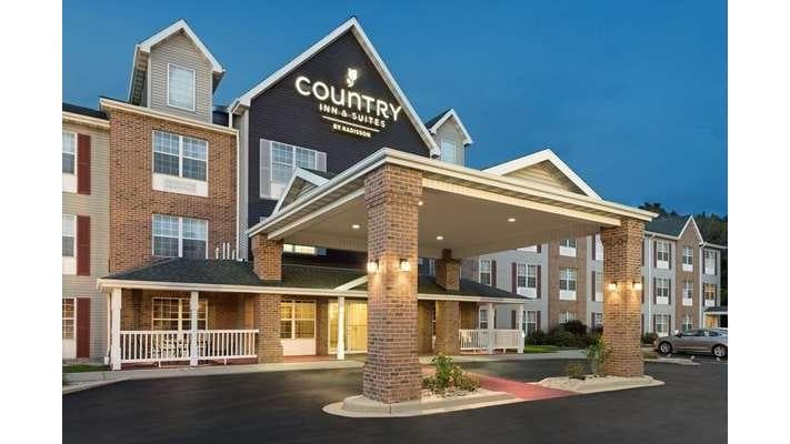 Country Inn & Suites by Radisson, Milwaukee Airport, WI, Hotel in Greendale