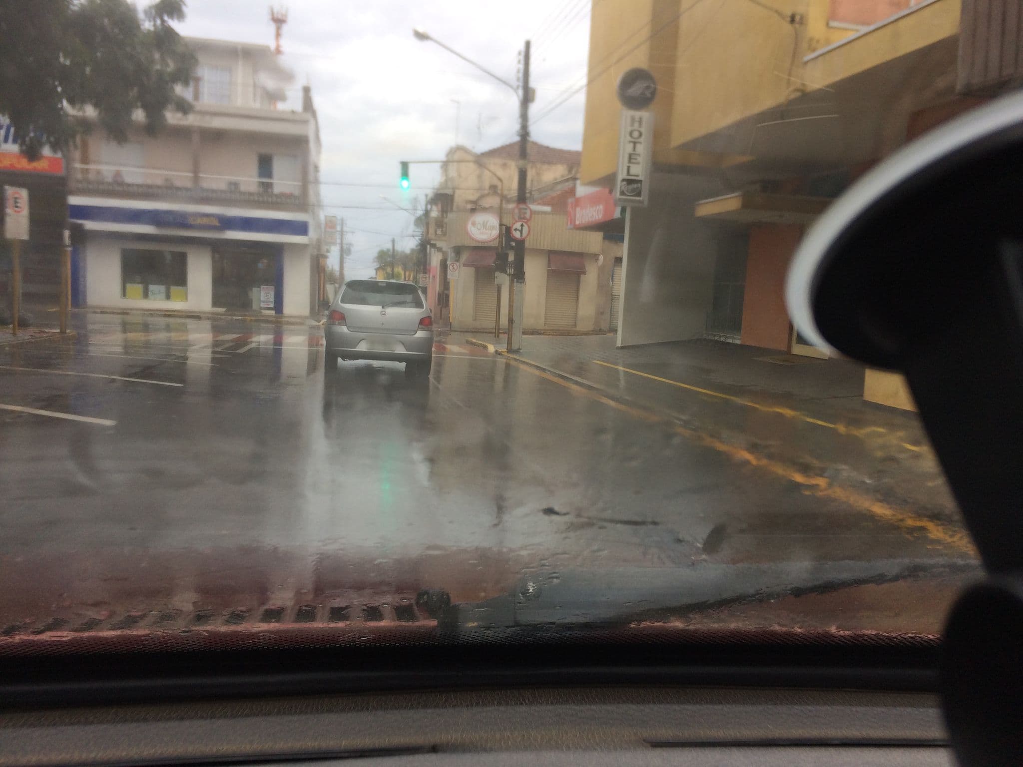 Street view near Hotel Regina, Capão Bonito — © claudiolins (CC BY-SA · Mapillary)
