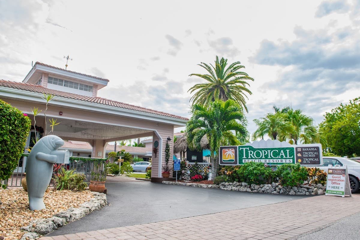 Tropical Beach Resorts, Hotel in Gulf Gate Estates