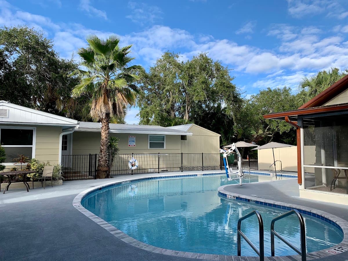 Siesta Heron Suites & Villas, Hotel in Gulf Gate Estates