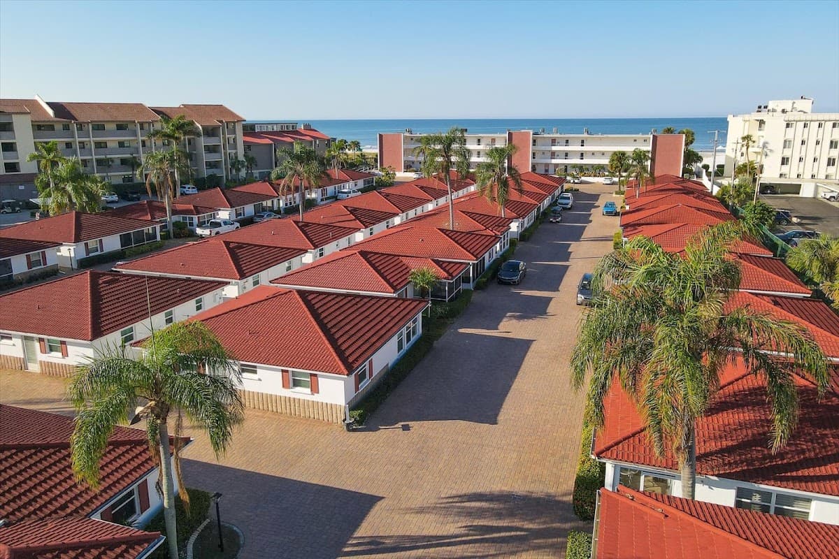 Casa Blanca Vacation Rentals, Resort in Siesta Key