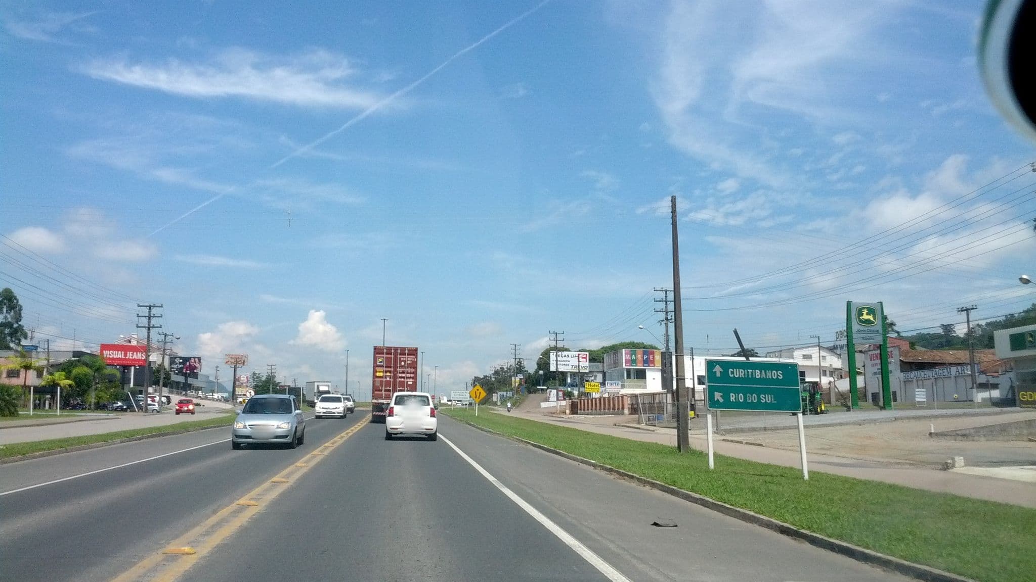 Street view near Hotel Demarch, Rio do Sul — © poeiradasestrelas (CC BY-SA · Mapillary)