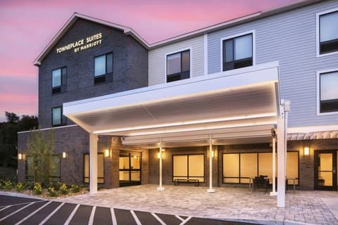 TownePlace Suites by Marriott Hadley Amherst, Hotel in Hadley