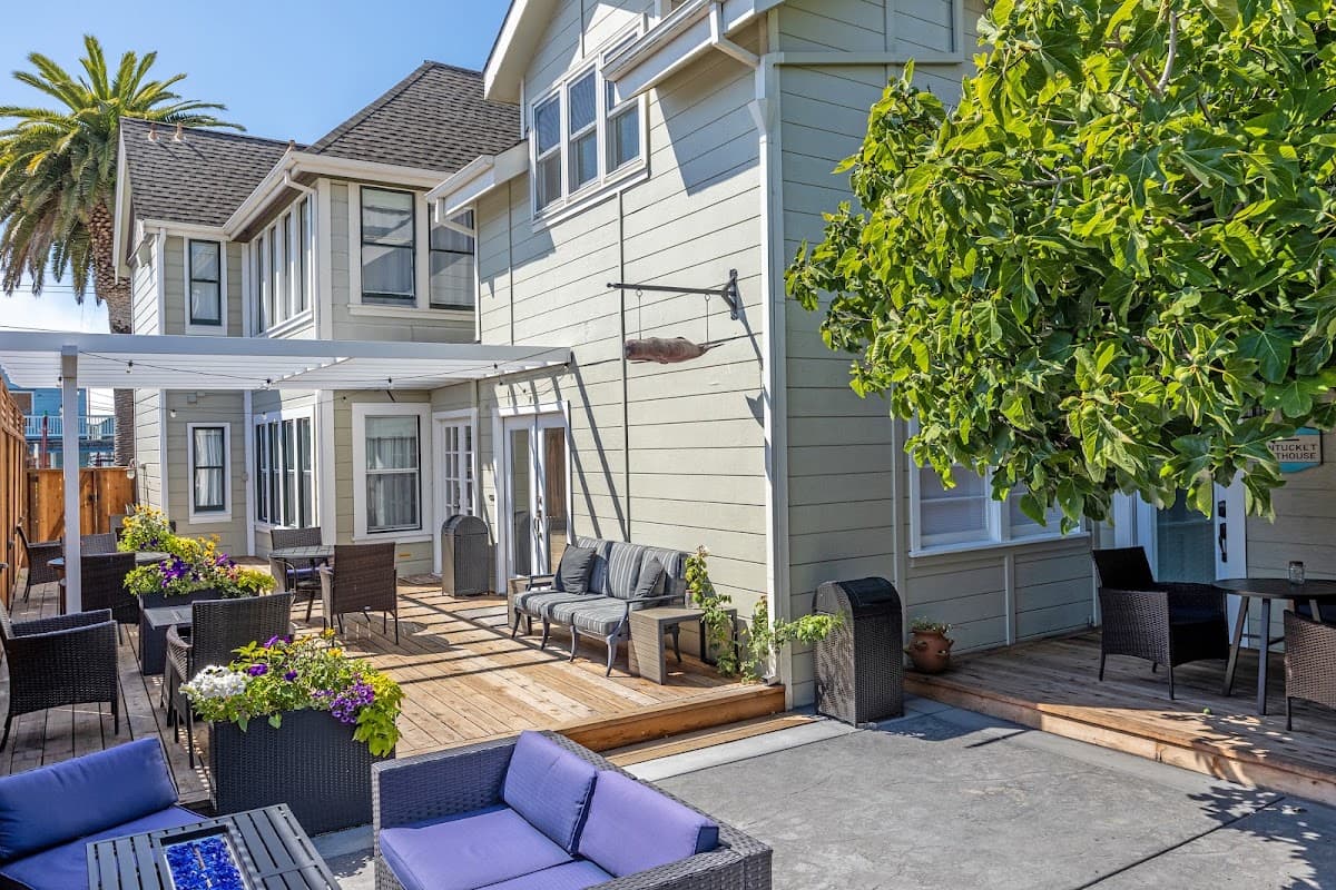 Nantucket Whale Inn | Half Moon Bay Hotel, Hotel in Half Moon Bay