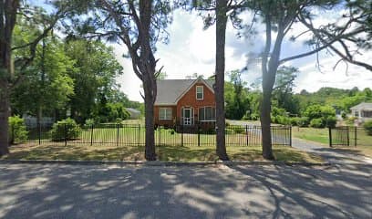 Church of god of prophecy, Hotel in Hamlet