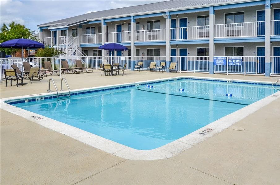 Rodeway Inn North Charleston - Ashley Phosphate, Hotel in Hanahan