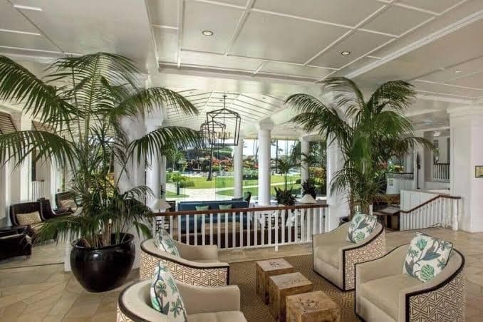 Private Beachfront Ocean View w/ Resort Amenities!, Resort in Hanamā‘ulu
