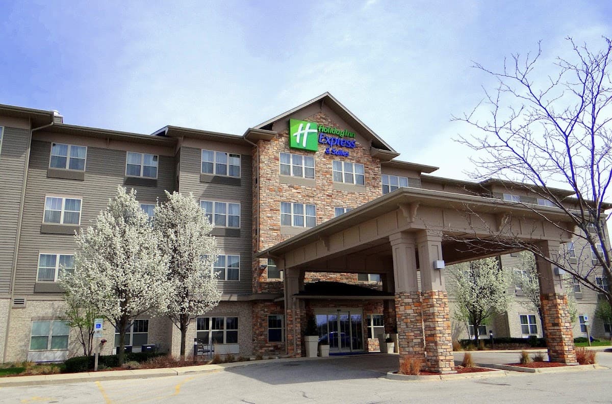 Holiday Inn Express & Suites Chicago West-Roselle by IHG, Hotel in Roselle