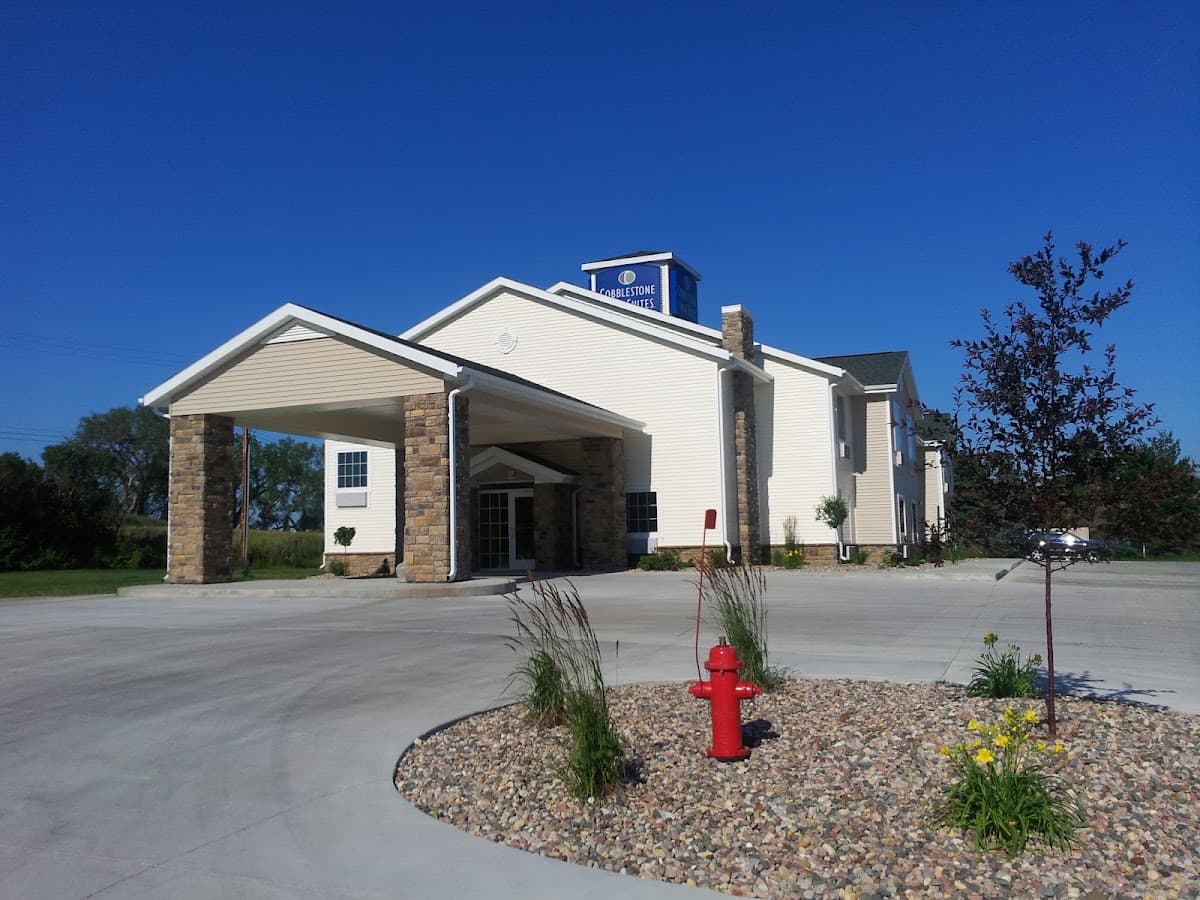 Cobblestone Inn & Suites - Hartington, Hotel in Hartington