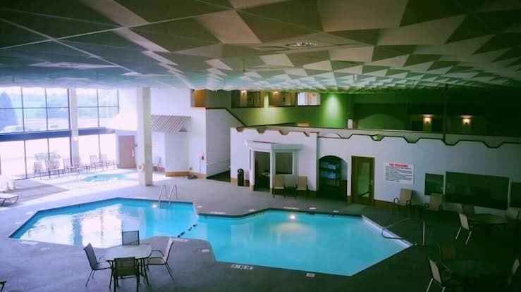 C3 Hotel and Convention Center, Hotel in Hastings