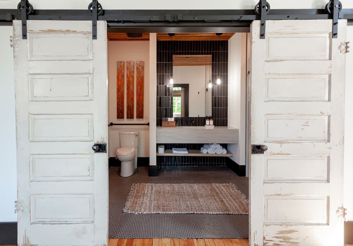 The Lofts 3rd + Main, Hotel in Heber Springs