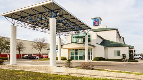Motel 6 San Antonio, TX - Sea World North, Hotel in Helotes