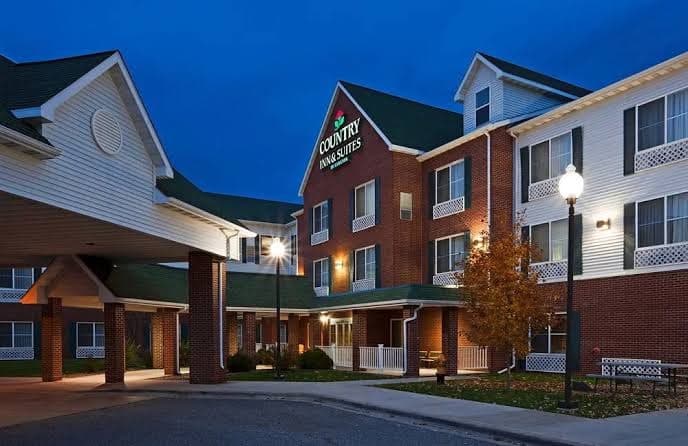 Country Inn & Suites by Radisson, Duluth North near Airport, Hotel in Hermantown