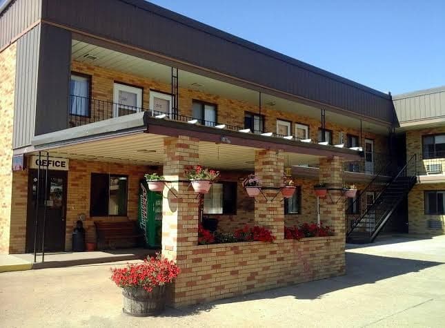 Mainline Hotel & Suites (formerlyTip Top Motel), Motel in Hettinger