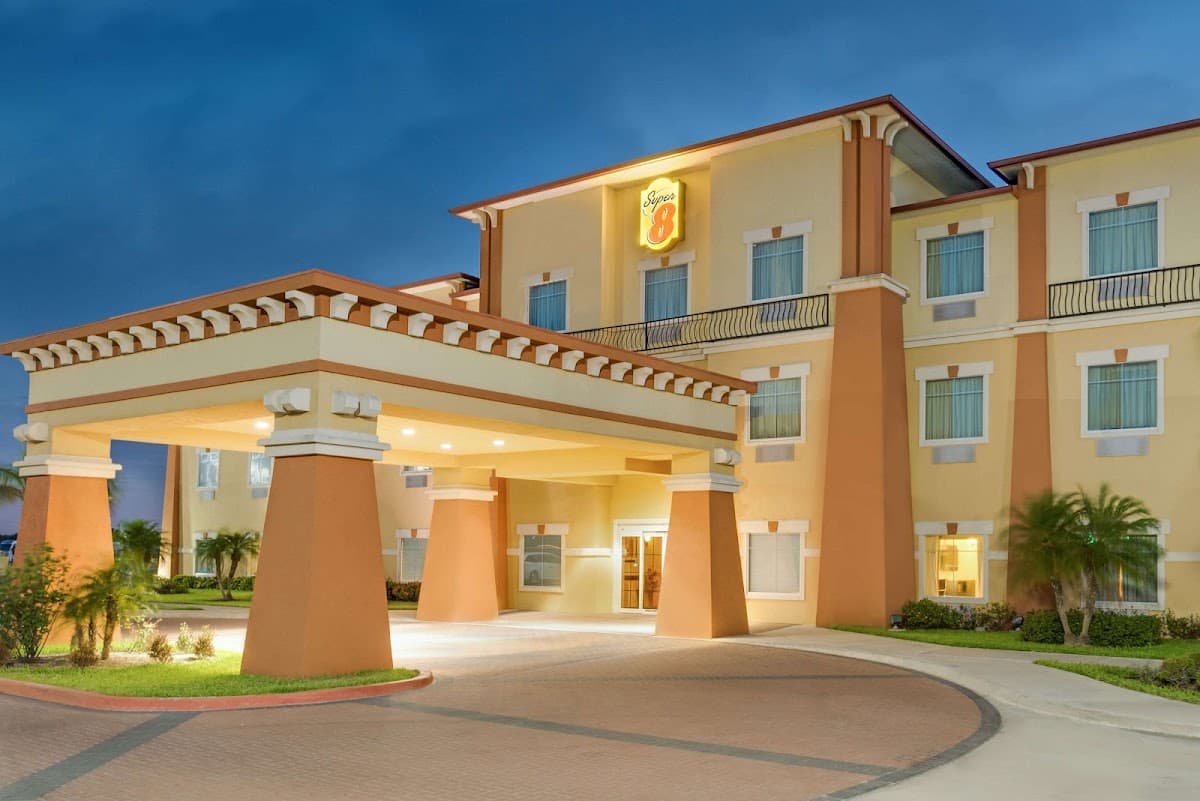 Super 8 by Wyndham Hidalgo/McAllen Area, Hotel in Hidalgo