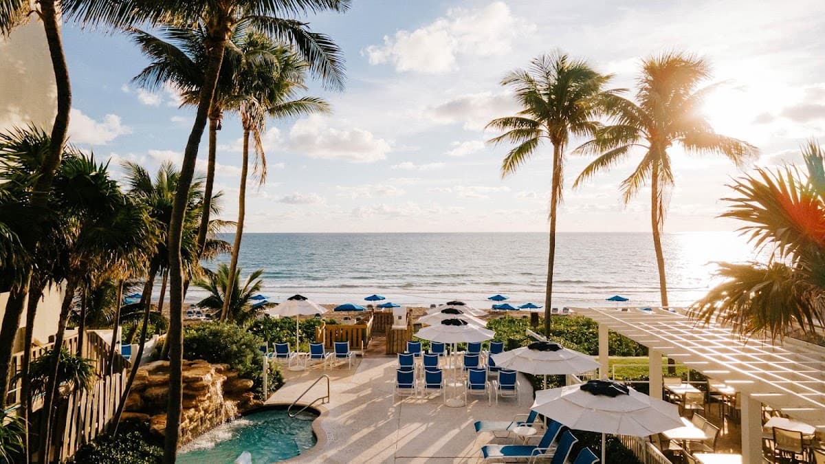 Delray Sands Resort, Resort in Highland Beach