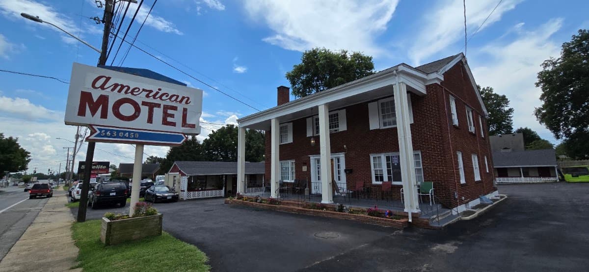American Motel LLC, Hotel in Hollins
