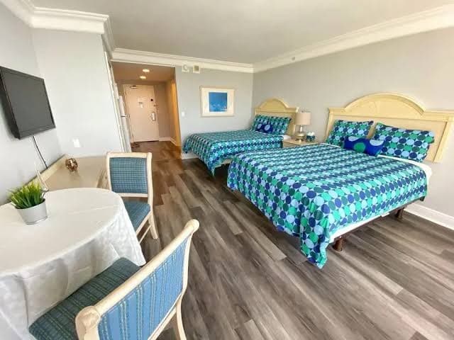Daytona Beach Resort- Ocean view studio condo., Hotel in Holly Hill