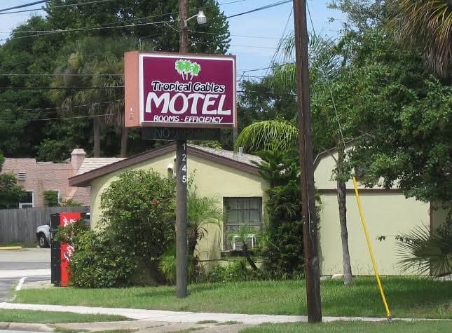 Tropical Gables Motel, Hotel in Holly Hill