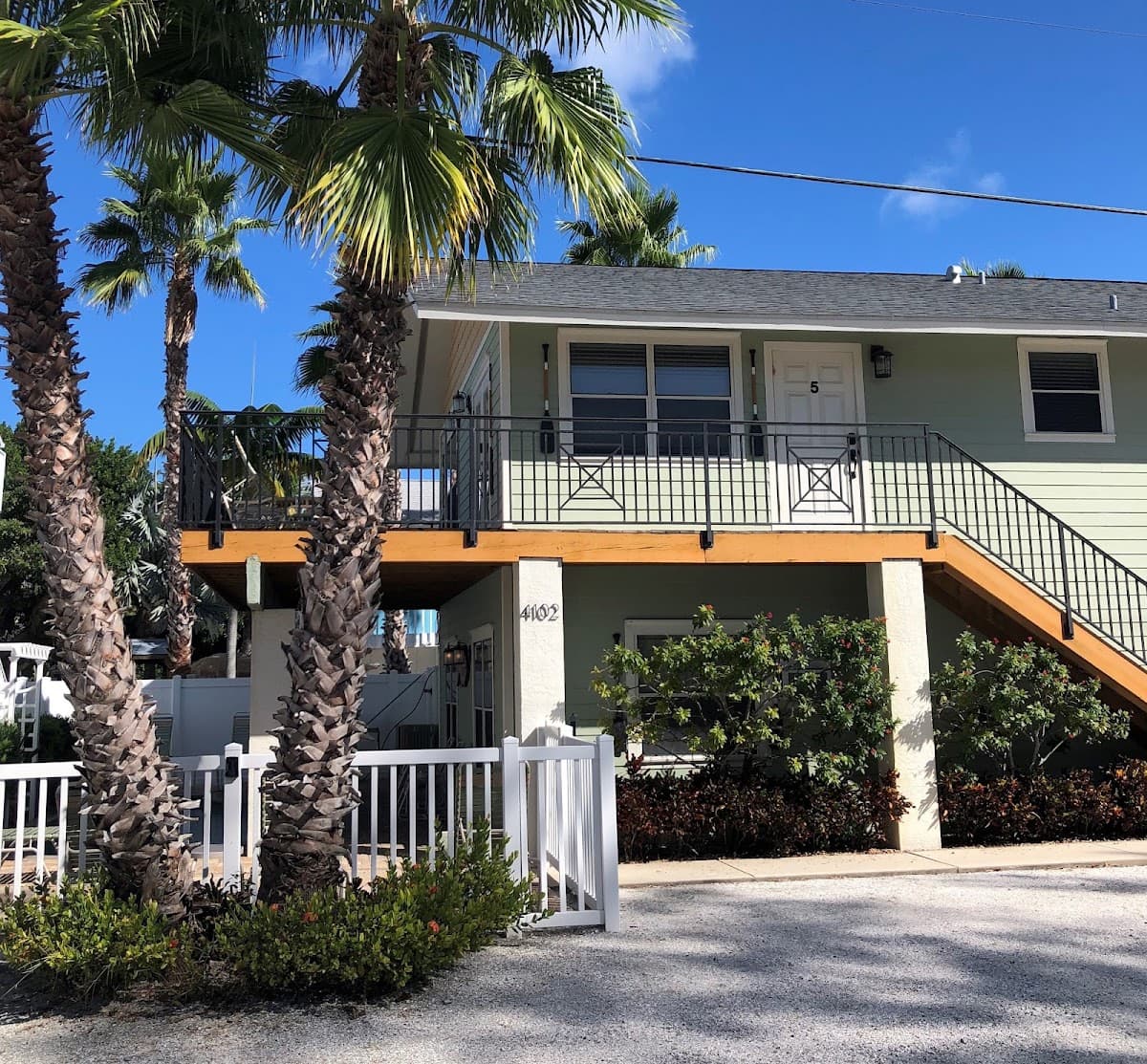 Castnetter Beach Resorts, Resort in Holmes Beach