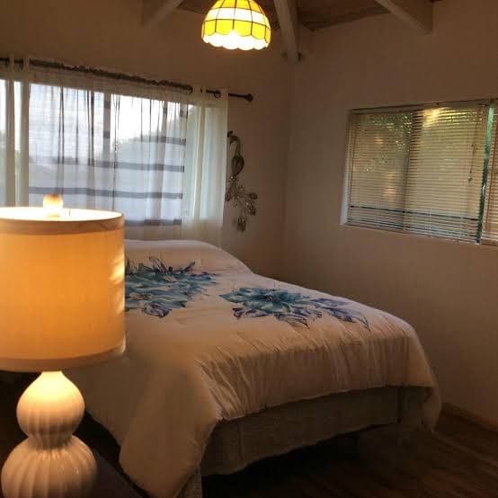 Cozy Corner inc, Bed & Breakfast in Hōlualoa
