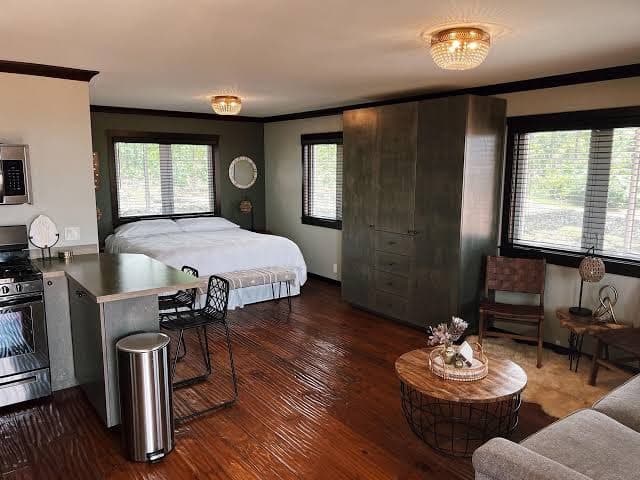 Anuhea House, a charming studio in beautiful Holualoa, Hawaii., Hotel in Hōlualoa