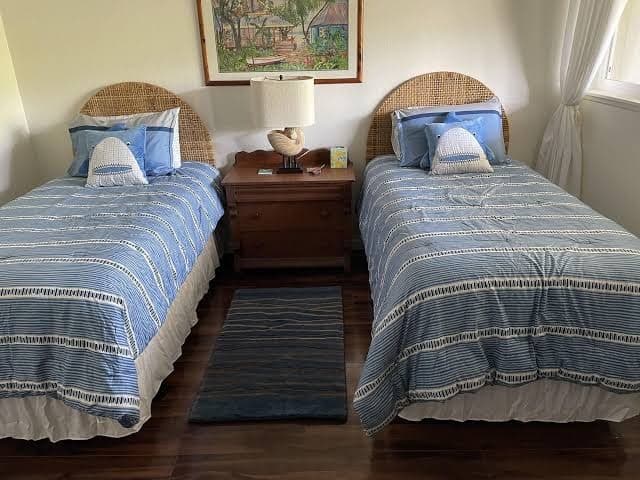 Aloha! Oceanfront, TV, Pool, Hot Tub, A/C., Hotel in Hōlualoa