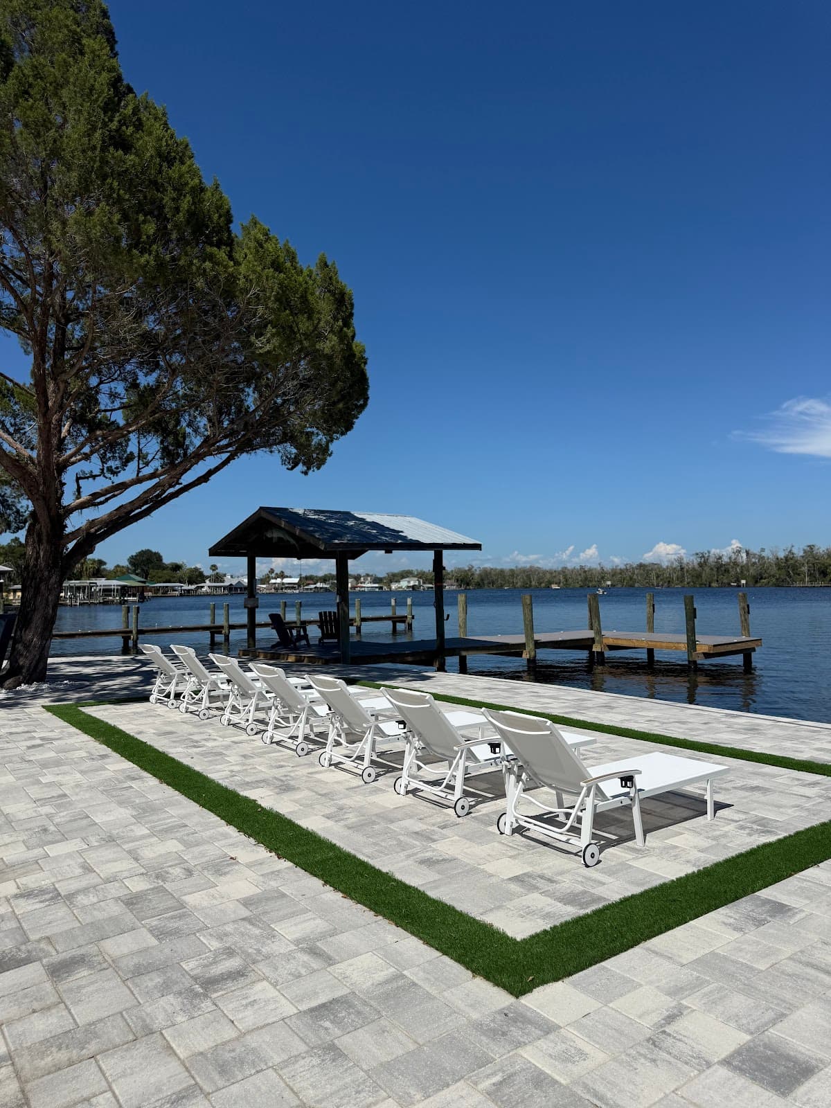 SaltBreeze Resort, Hotel in Homosassa