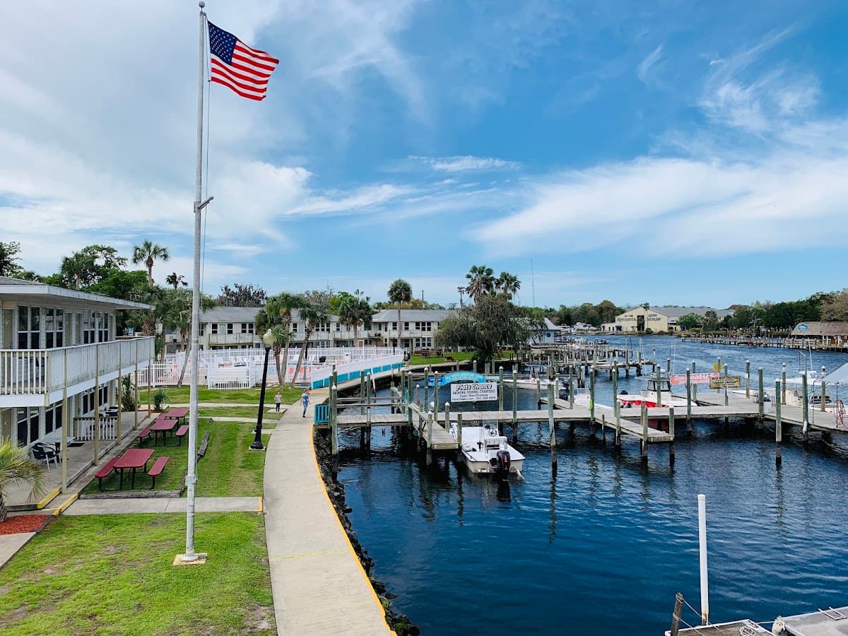 Monkey Island Riverside Resort, Resort in Homosassa