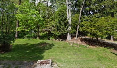 Cozy Cottage, Hotel in Hopwood