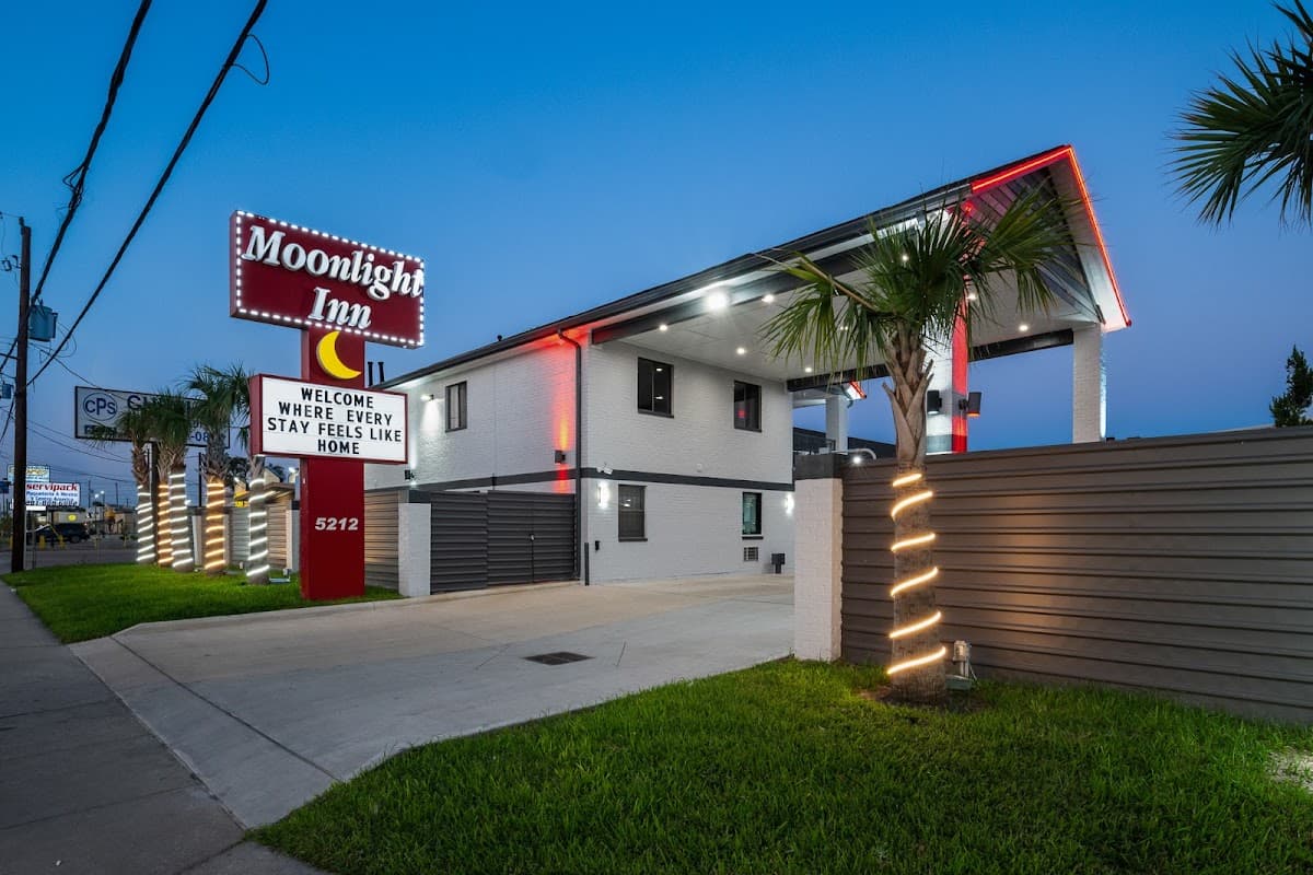 Moonlight Inn - Houston I-45 & Airline, Hotel in Houston