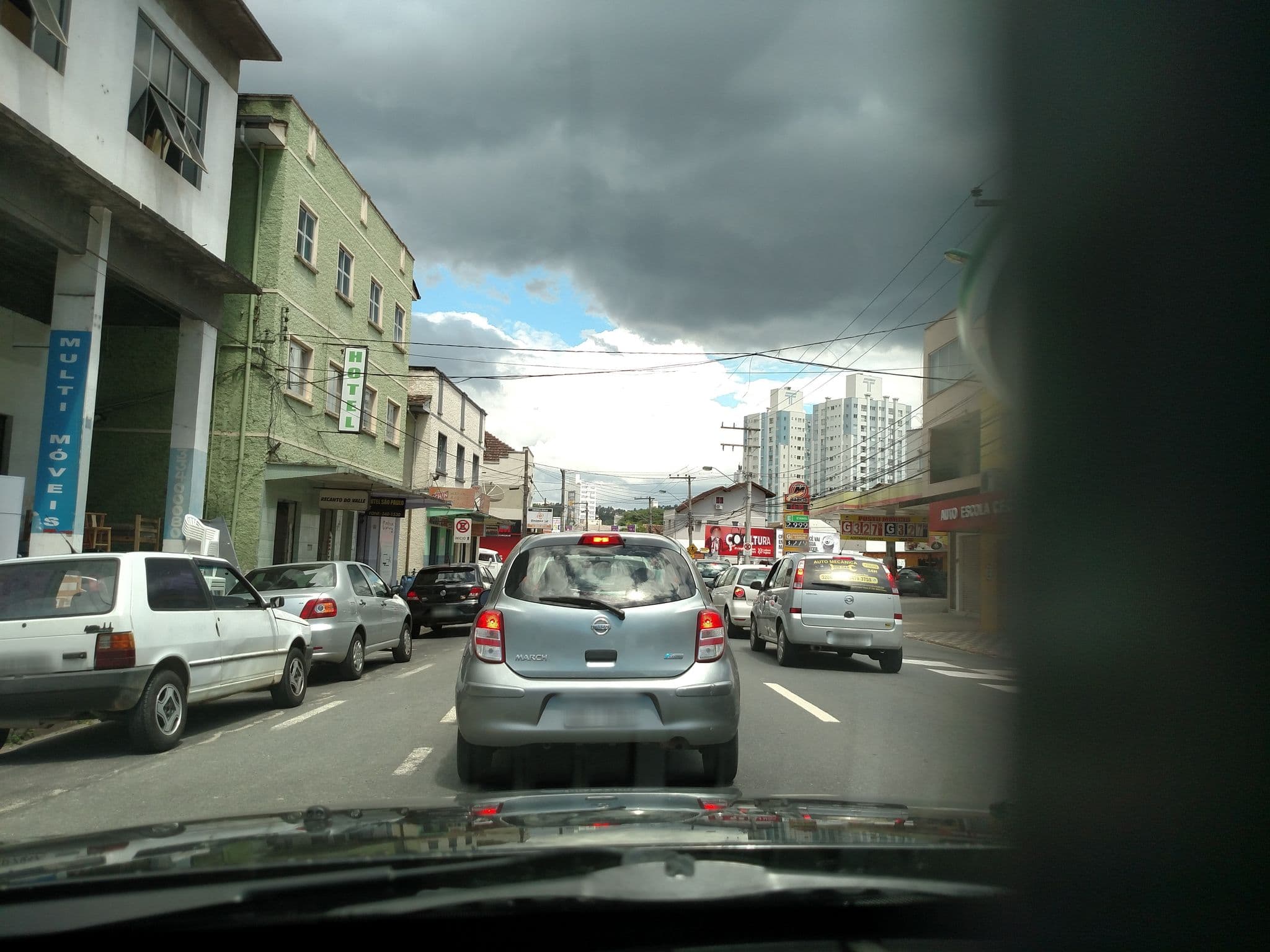 Street view near Pousada Jardim Alameda, Blumenau — © adrianojbr (CC BY-SA · Mapillary)