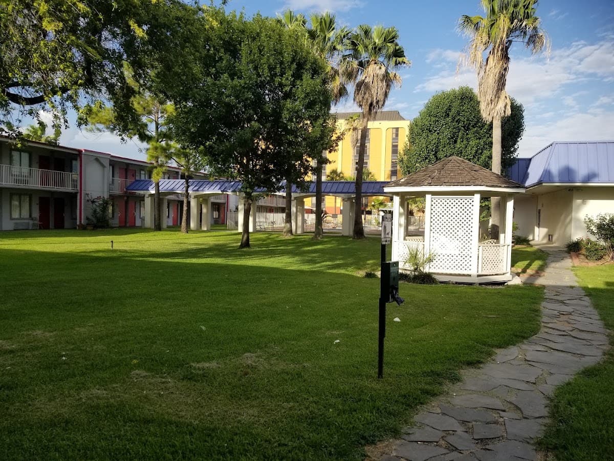 Luxury Inn & Suites East Houston, Hotel in Jacinto City