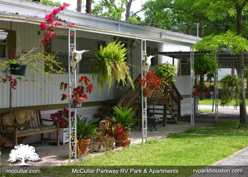 McCullar Parkway RV Park, Caravan Park in Aldine