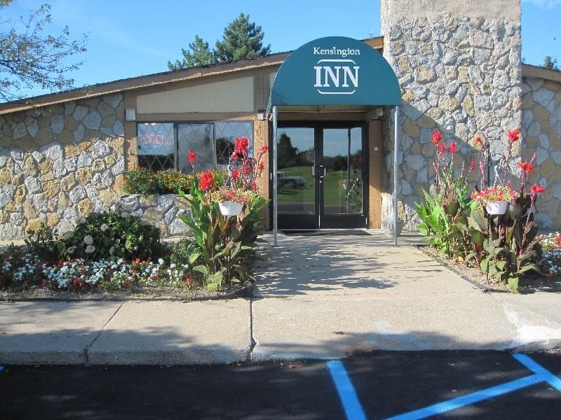 Kensington Inn, Hotel in Howell