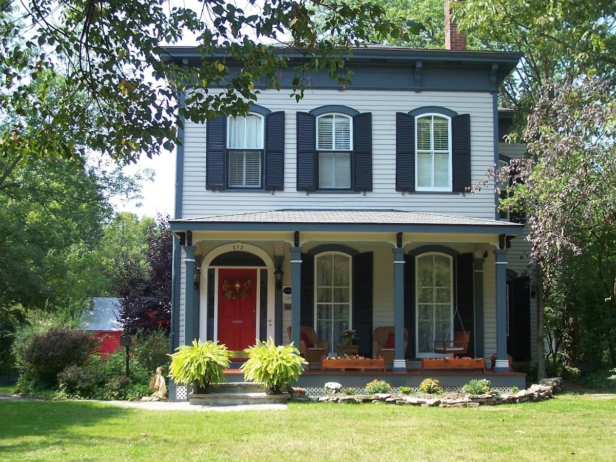Jeremiah B King Guest House, Bed & Breakfast in Hudson