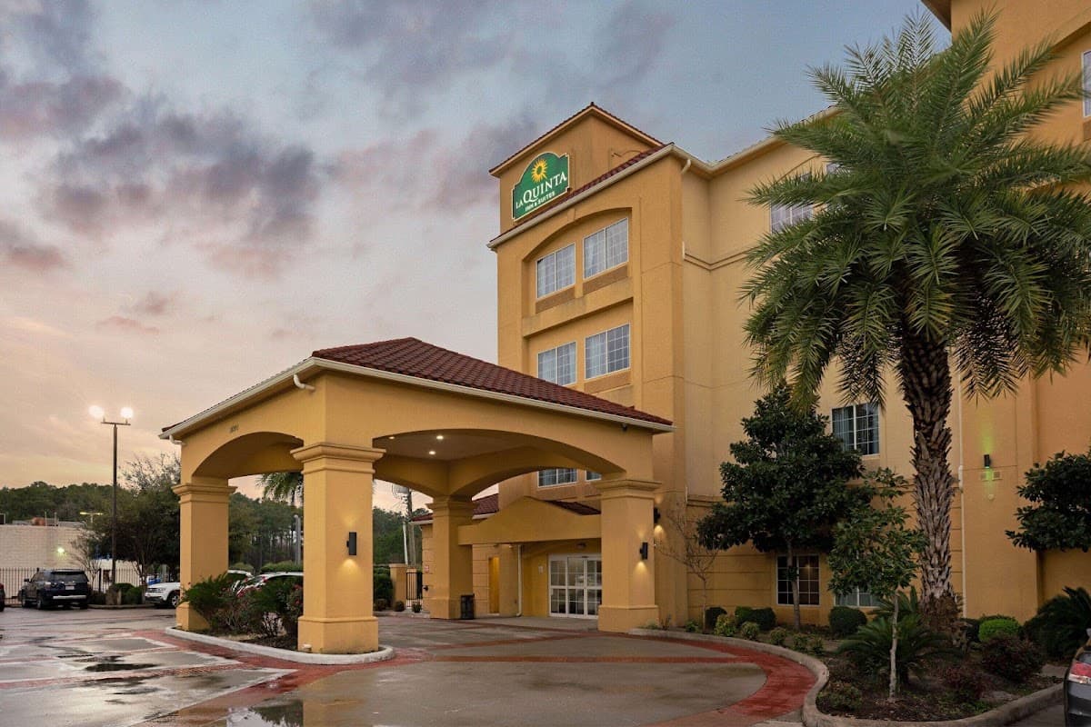 La Quinta Inn & Suites Houston Bush Intl Airport E, Hotel in Humble